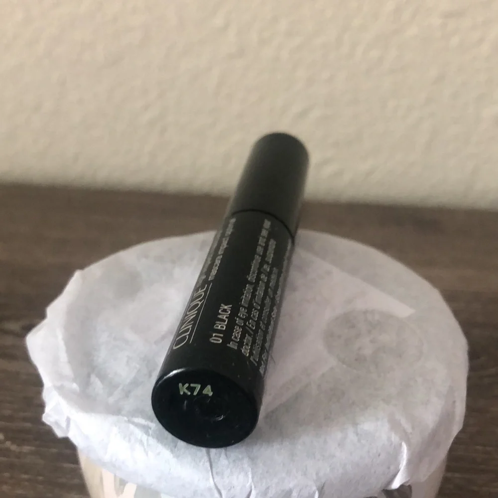 ❤️$3 NWT Clinique High Impact Mascara in Black 3.5ml